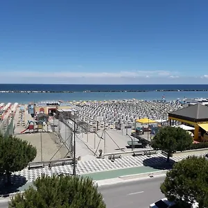 https://hotel-real.emilia-romagnahotels.net